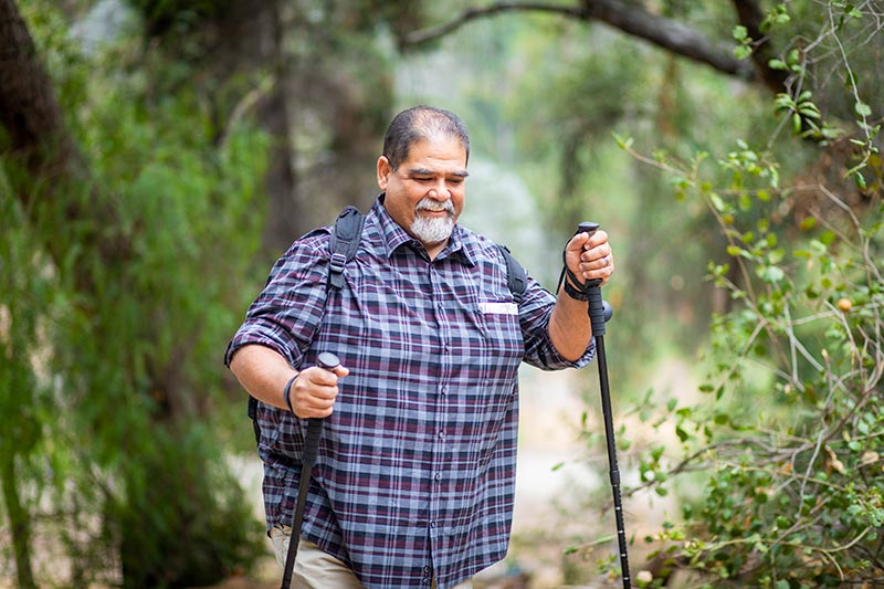 How Seniors Living Alone Can Stay Connected